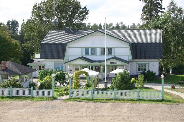 Maalaiskartano Pihkala Hotel Kestilä Kültér fotó