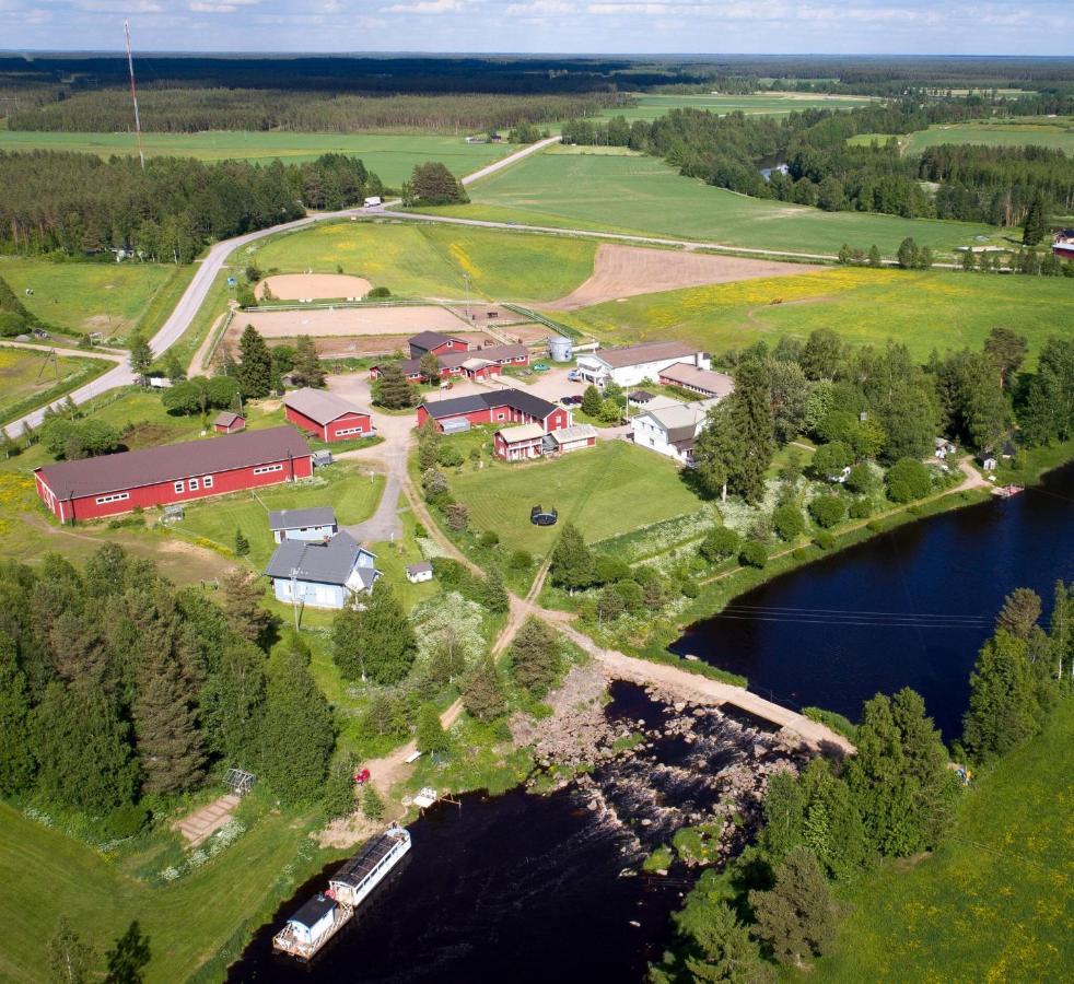 Maalaiskartano Pihkala Hotel Kestilä Kültér fotó